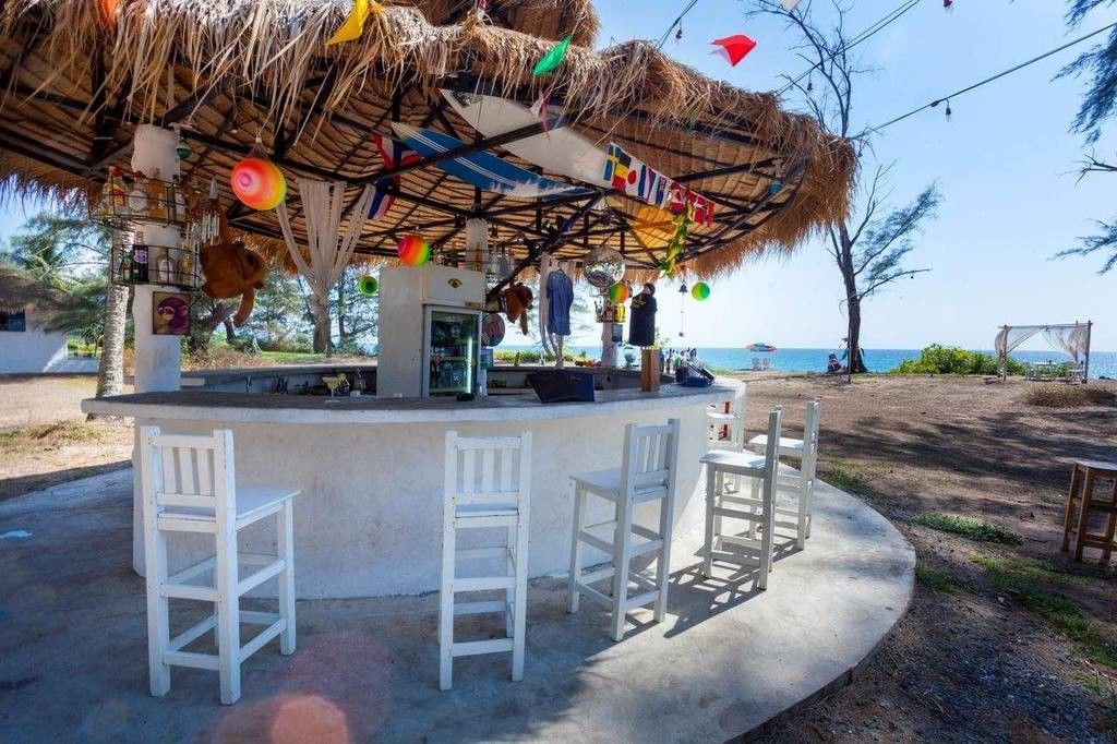 מלון Mai Khao Micky Monkey Beach At Maikhao Beach מראה חיצוני תמונה