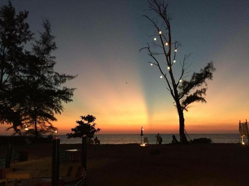 מלון Mai Khao Micky Monkey Beach At Maikhao Beach מראה חיצוני תמונה